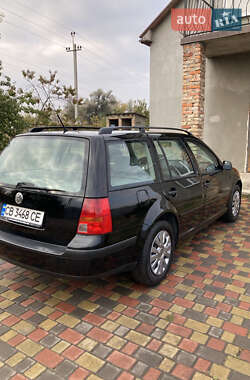 Универсал Volkswagen Golf 2004 в 