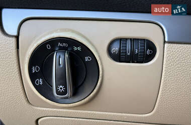 Хэтчбек Volkswagen Golf 2005 в 
