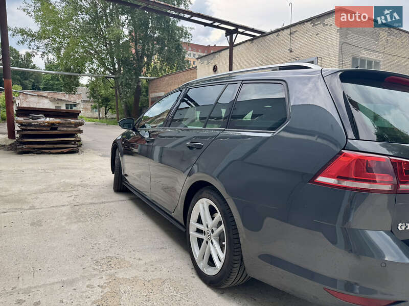 Универсал Volkswagen Golf 2016 в Хмельницком