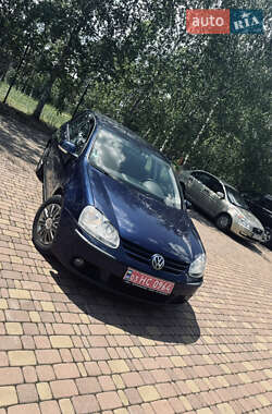 Хэтчбек Volkswagen Golf 2006 в Солоницевке