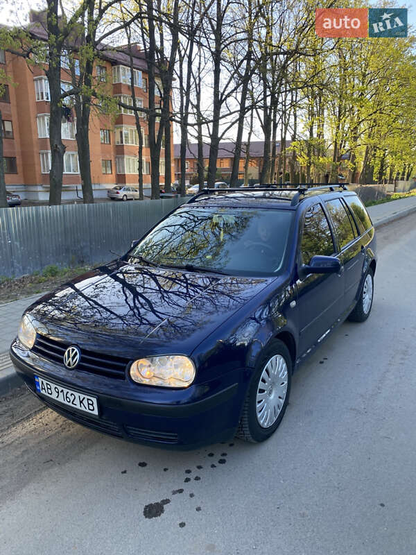 Универсал Volkswagen Golf 2000 в Виннице
