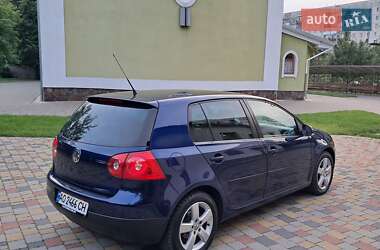 Хэтчбек Volkswagen Golf 2008 в 