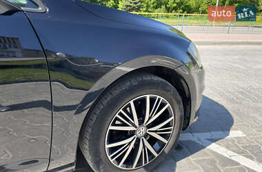 Универсал Volkswagen Golf 2016 в 