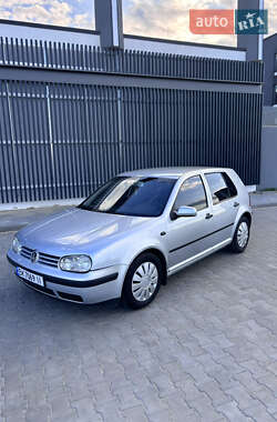 Хетчбек Volkswagen Golf 2002 в Черкасах