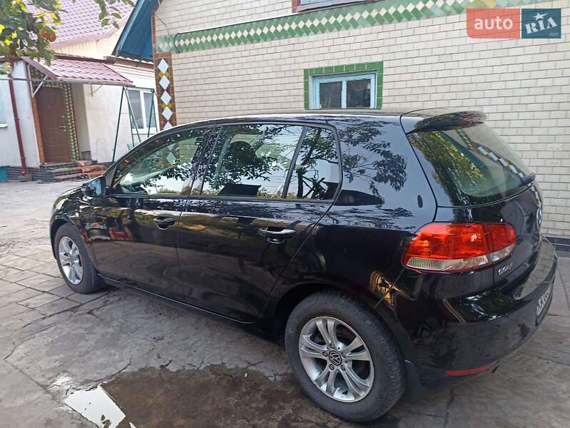 Хетчбек Volkswagen Golf 2011 в Хмельницькому
