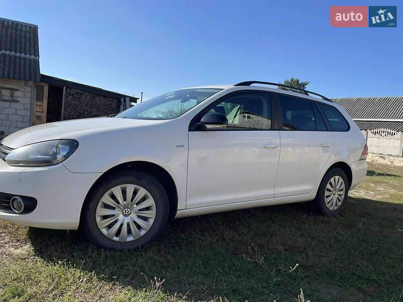 Універсал Volkswagen Golf 2012 в Камені-Каширському