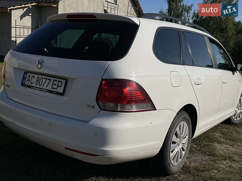 Універсал Volkswagen Golf 2012 в Камені-Каширському