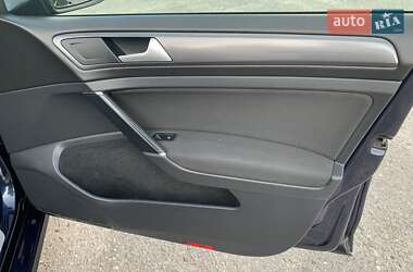 Универсал Volkswagen Golf 2015 в 