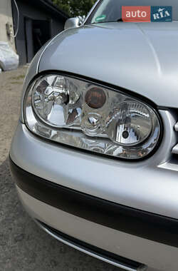 Універсал Volkswagen Golf 2000 в 