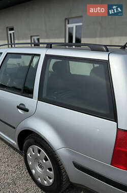 Універсал Volkswagen Golf 2000 в 