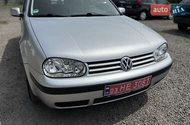 Універсал Volkswagen Golf 2000 в 
