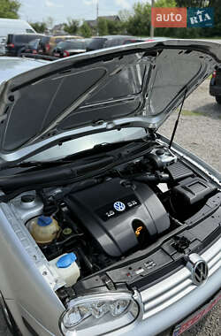 Універсал Volkswagen Golf 2000 в 