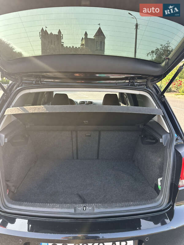Хетчбек Volkswagen Golf 2009 в Одесі
