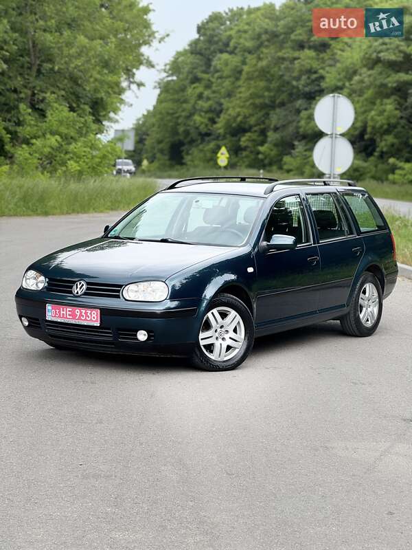 Универсал Volkswagen Golf 2002 в 