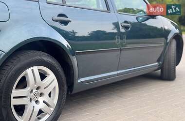 Универсал Volkswagen Golf 2002 в 