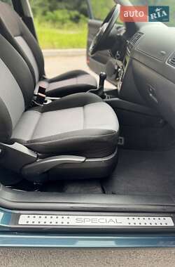 Универсал Volkswagen Golf 2002 в 