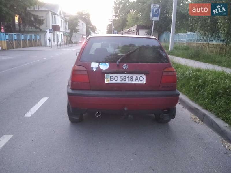 Хэтчбек Volkswagen Golf 1993 в Тернополе