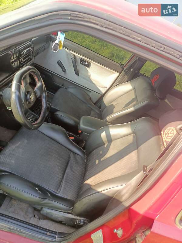 Хэтчбек Volkswagen Golf 1989 в Львове