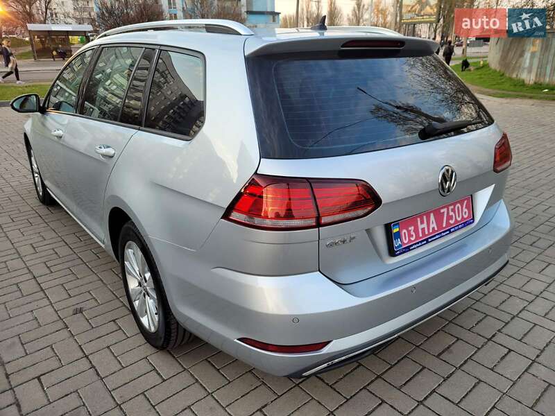 Універсал Volkswagen Golf 2018 в Черкасах