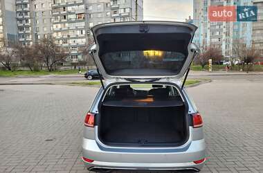 Универсал Volkswagen Golf 2018 в 