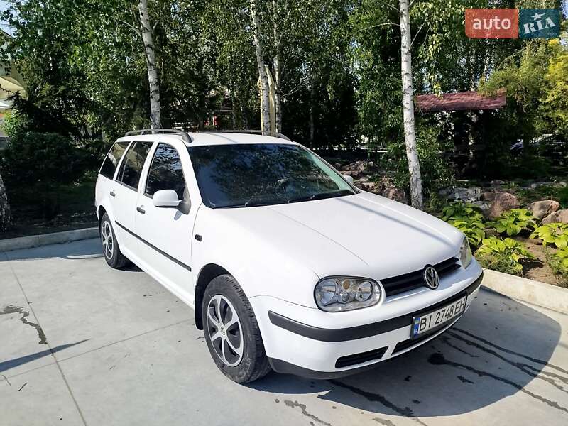 Универсал Volkswagen Golf 2001 в Светловодске