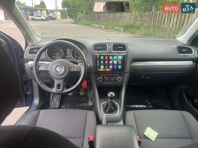 Універсал Volkswagen Golf 2010 в Конотопі