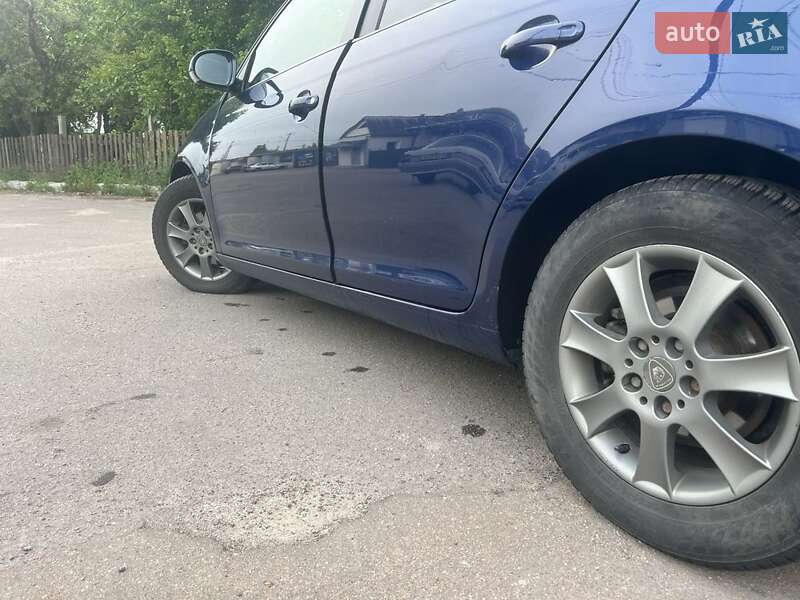 Універсал Volkswagen Golf 2010 в Конотопі