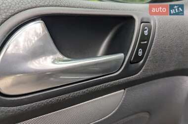 Хетчбек Volkswagen Golf 2006 в 