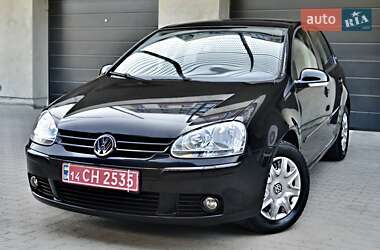 Хетчбек Volkswagen Golf 2006 в Дрогобичі