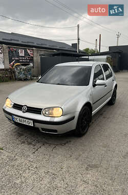 Хэтчбек Volkswagen Golf 2001 в Львове