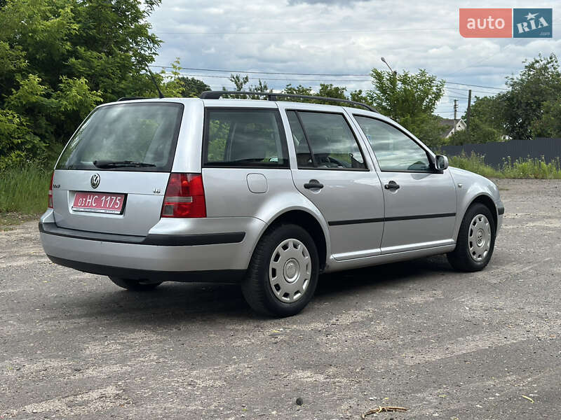 Універсал Volkswagen Golf 2003 в Луцьку