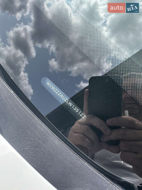 Хэтчбек Volkswagen Golf 2020 в Днепре