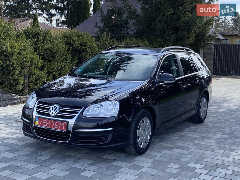 Универсал Volkswagen Golf 2009 в Вознесенске