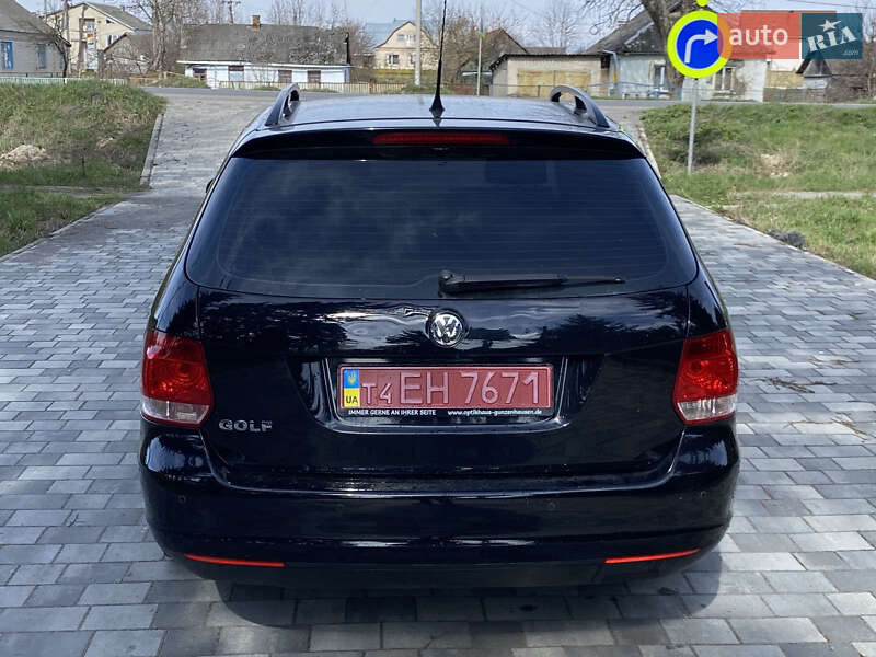 Универсал Volkswagen Golf 2009 в Вознесенске