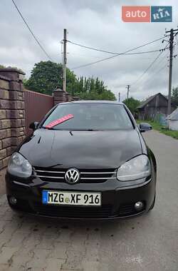 Хэтчбек Volkswagen Golf 2008 в Луцке