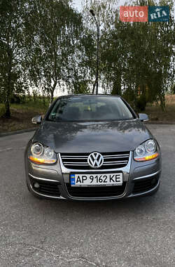 Хэтчбек Volkswagen Golf 2007 в Запорожье