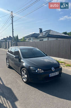 Универсал Volkswagen Golf 2015 в Виннице