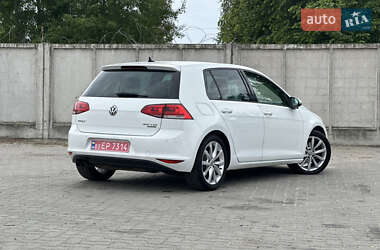 Хэтчбек Volkswagen Golf 2014 в 