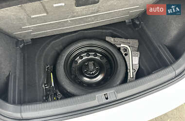 Хэтчбек Volkswagen Golf 2014 в 