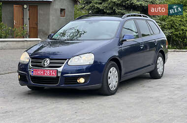 Универсал Volkswagen Golf 2007 в Новояворовске