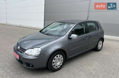 Хетчбек Volkswagen Golf 2006 в Києві