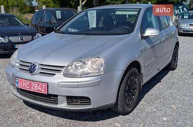 Хэтчбек Volkswagen Golf 2008 в Ровно