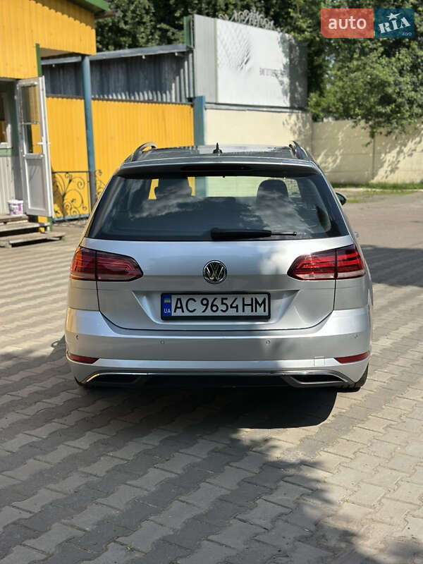 Универсал Volkswagen Golf 2020 в Луцке фото 7 Универсал Volkswagen Golf 2020 в Луцке