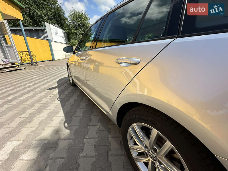 Универсал Volkswagen Golf 2020 в Луцке фото 22 Универсал Volkswagen Golf 2020 в Луцке