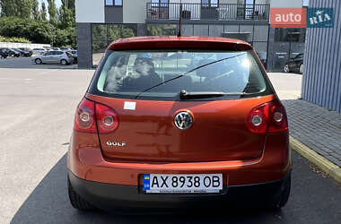 Хетчбек Volkswagen Golf 2006 в 