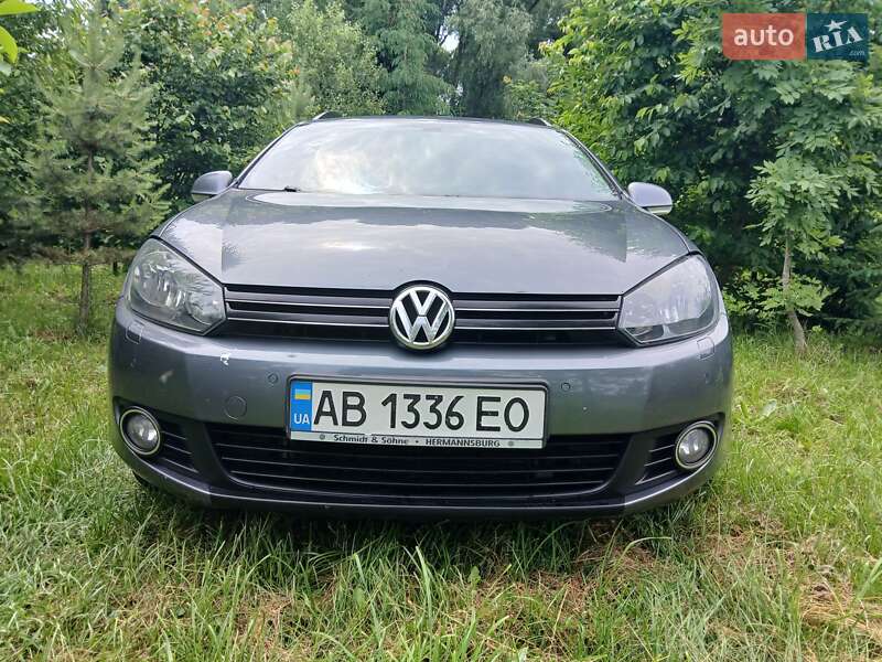Універсал Volkswagen Golf 2009 в Вінниці