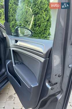 Универсал Volkswagen Golf 2018 в 