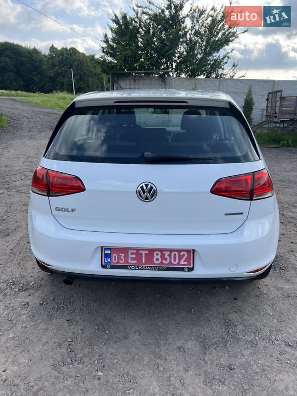 Хетчбек Volkswagen Golf 2014 в Луцьку