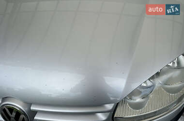 Хэтчбек Volkswagen Golf 2006 в 