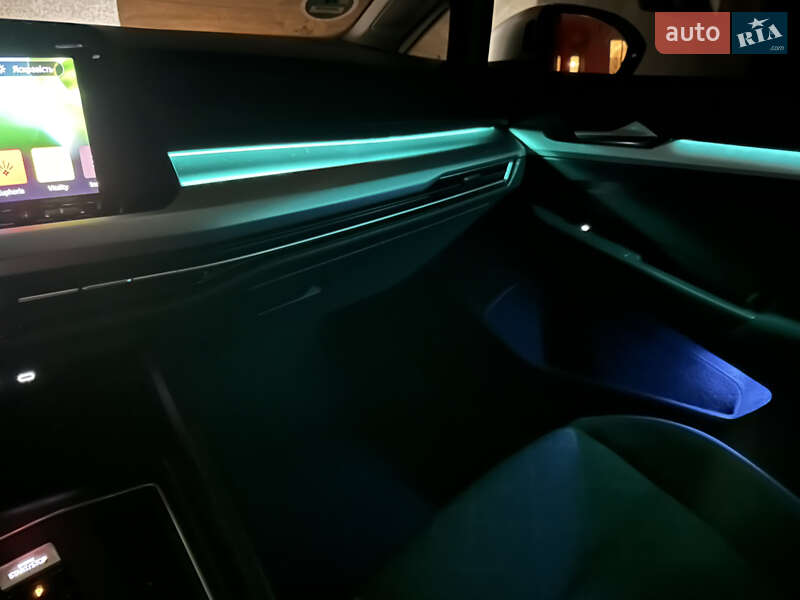 Универсал Volkswagen Golf 2021 в Калуше